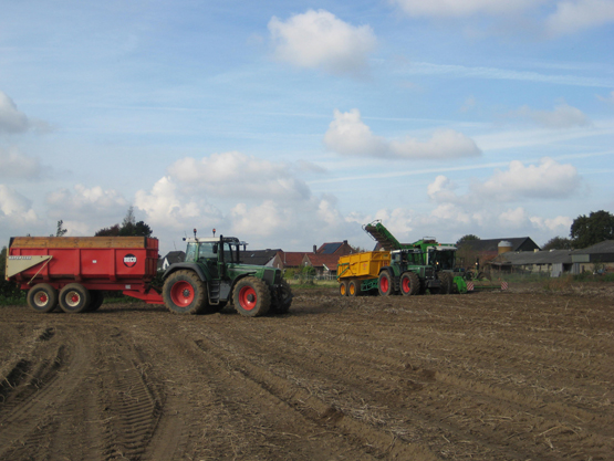 Aardappelrooien najaar 2013 Loonbedrijf Cobben