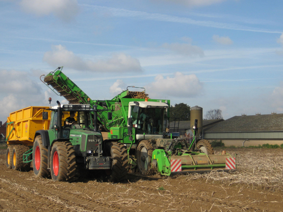 Aardappelrooien najaar 2013 Loonbedrijf Cobben