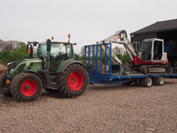 Takeuchi 8 tonner Loonbedrijf Cobben