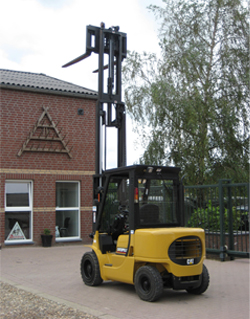 Caterpillar Heftruck Loonbedrijf Cobben Caterpillar Heftruck Loonbedrijf Cobben