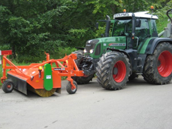 Veger Loonbedrijf Cobben Veger Loonbedrijf Cobben